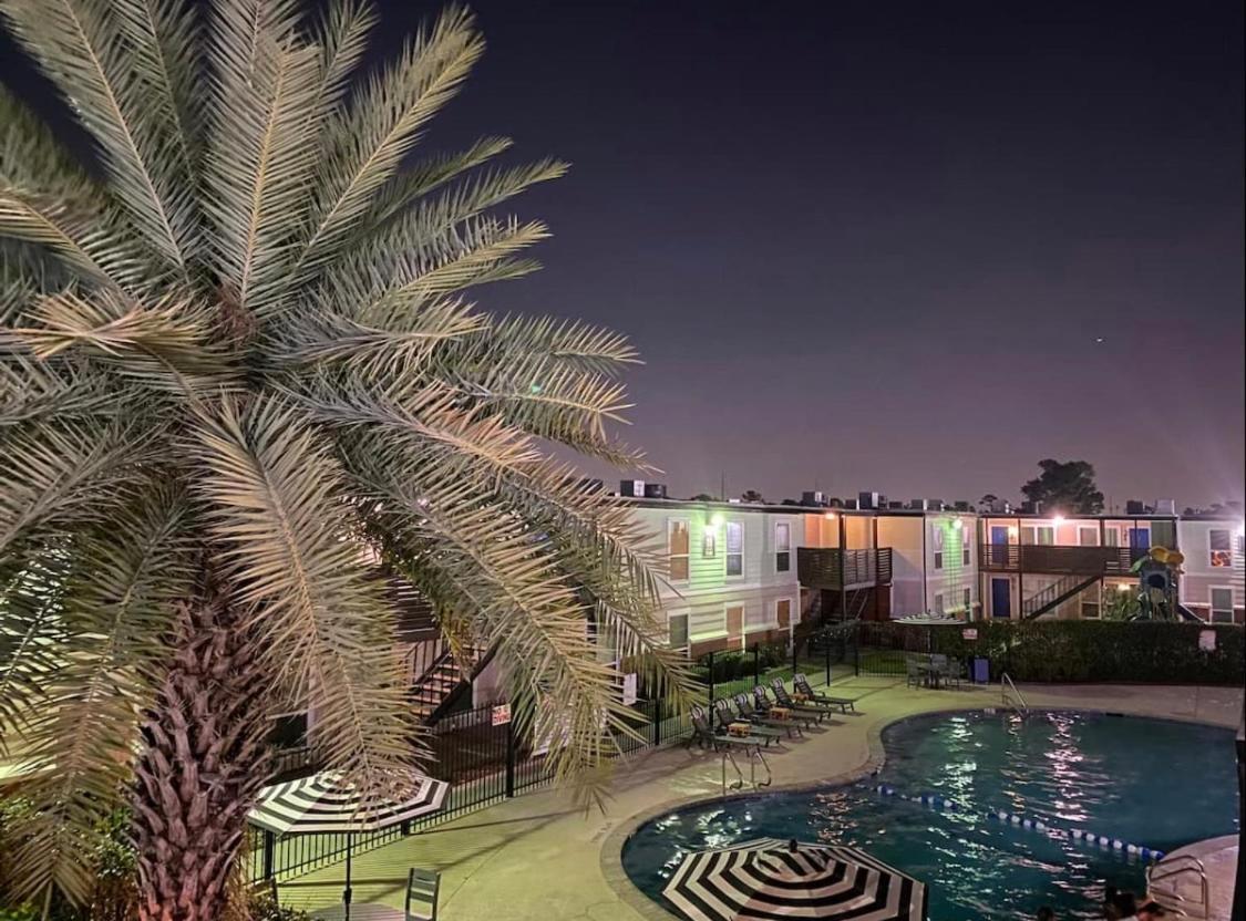 Fashionable Stylish Apartment Хьюстон Экстерьер фото